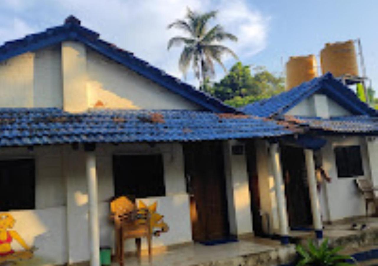 R K Beach Cottage Gokarna  Esterno foto